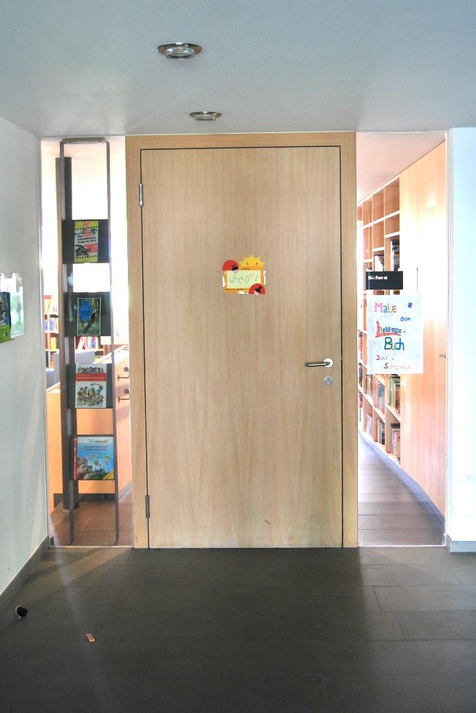 Öffentliche Bibliothek Schnepfau - Eingangsbereich